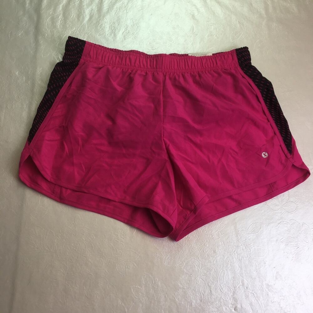 Xersion semi fit shorts neon berry small